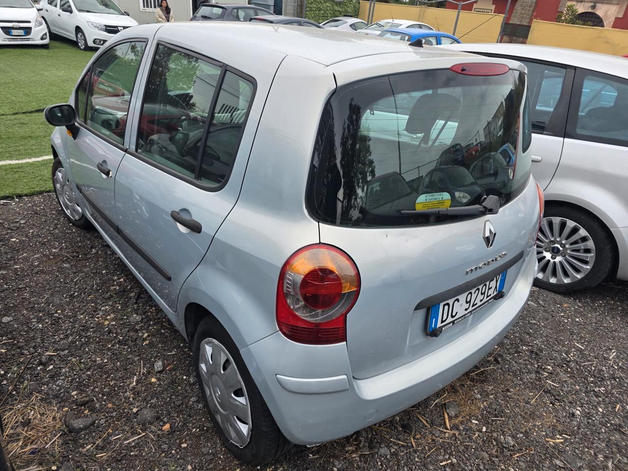 Renault Clio 1.2 5 porte GPL neopatentati