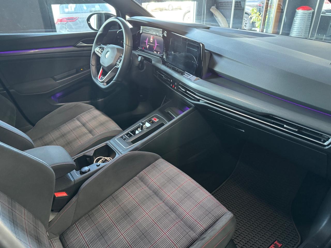 Volkswagen Golf 2.0 TSI GTI