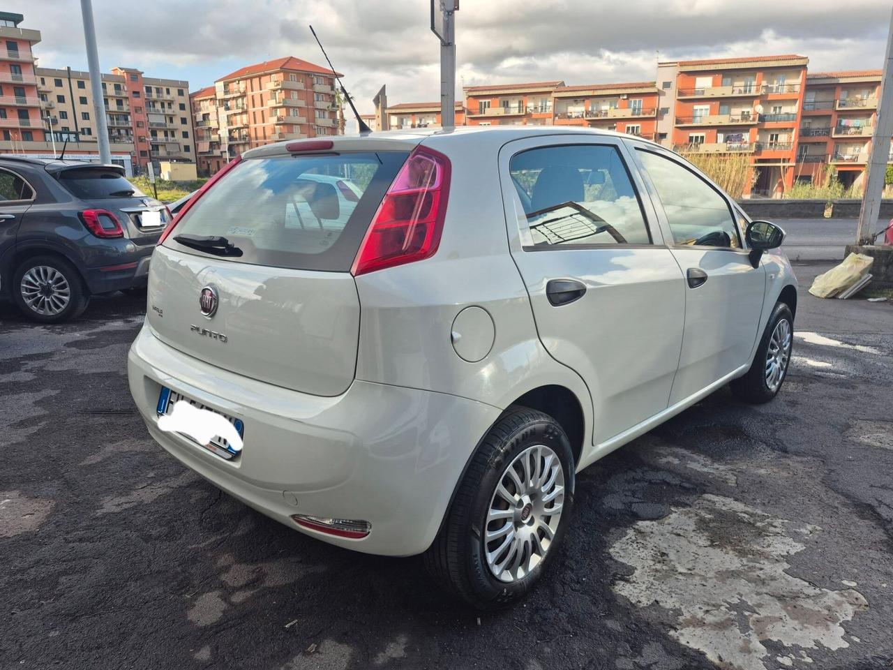 Fiat Punto 1.4 8V 5 porte Natural Power Street