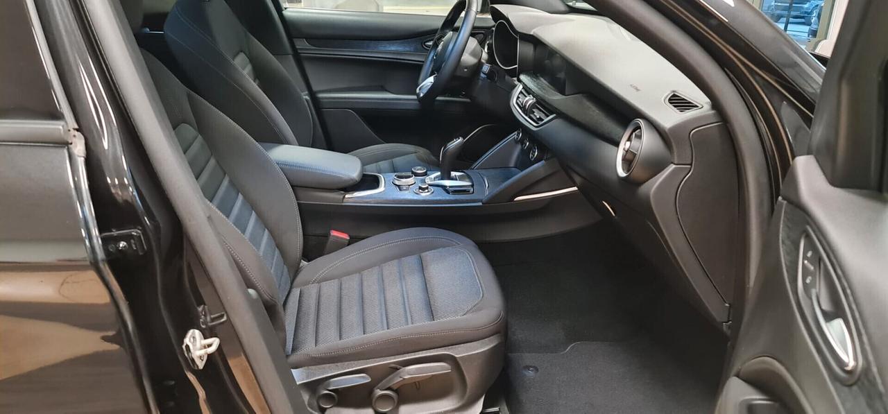 Alfa Romeo Stelvio 2.2 Turbodiesel 160 CV AT8 RWD Business