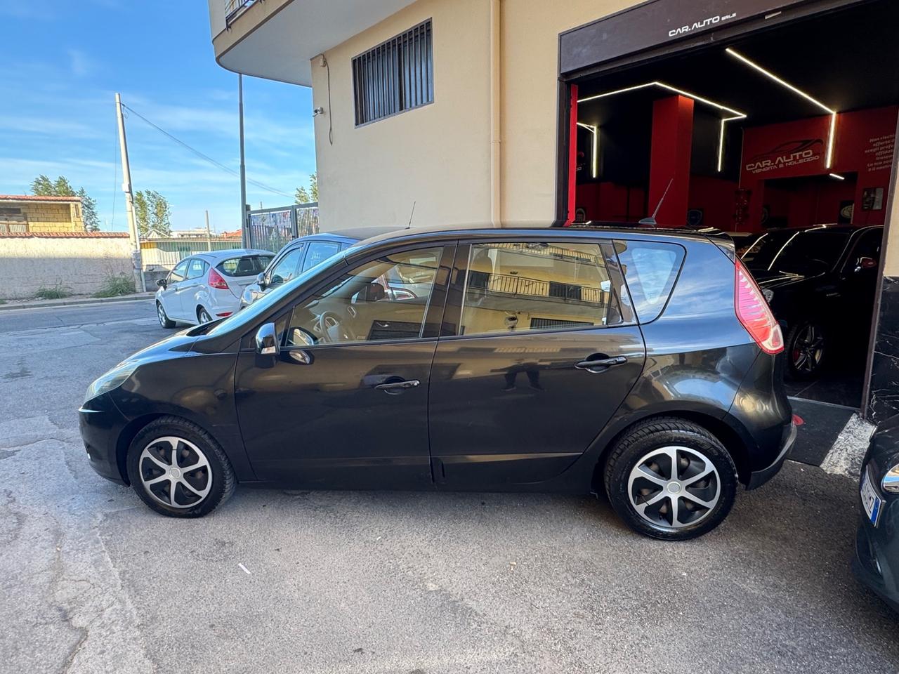 Renault Scenic Scénic X-Mod 1.5 dCi 110CV Dynamique