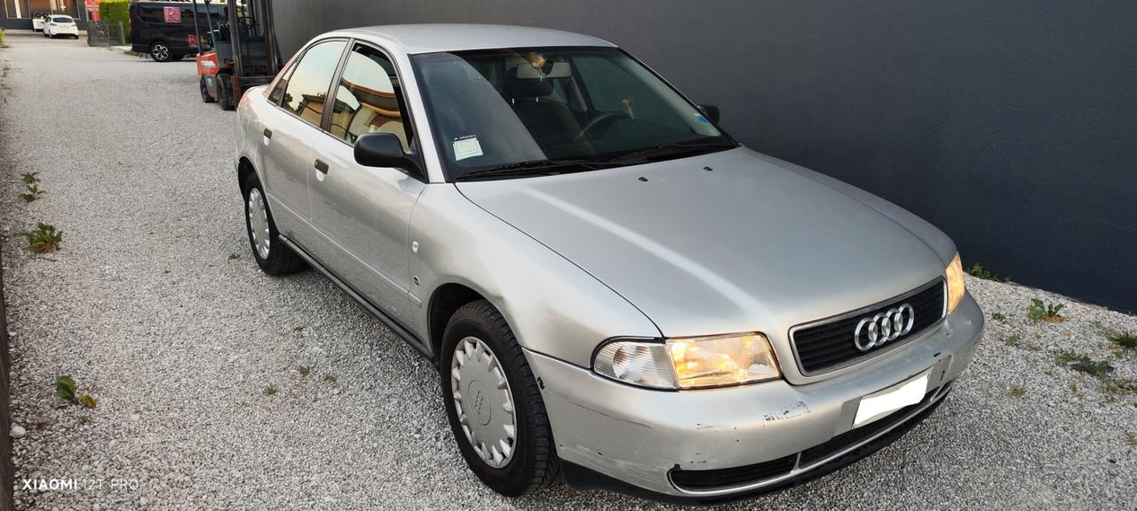 Audi A4 1.800 125cv (EPOCA-AUTOMATICA)