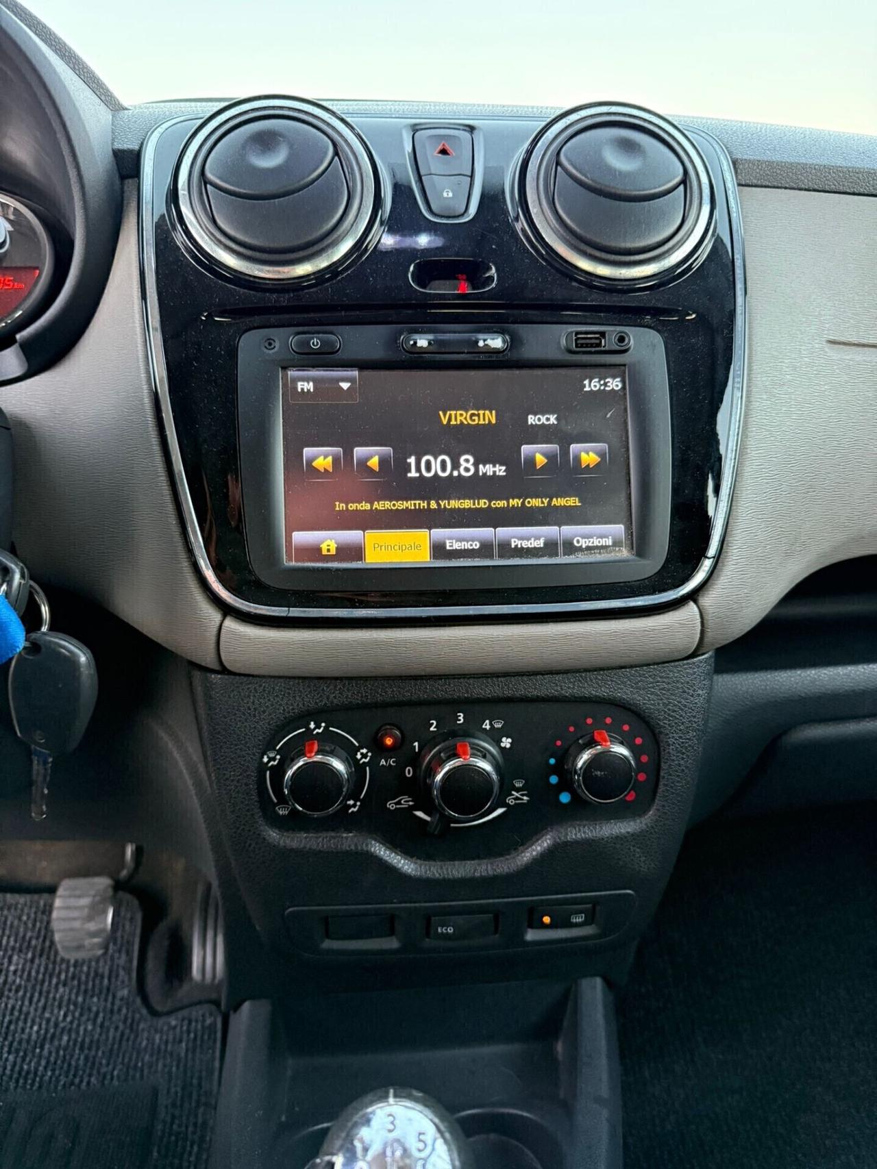 Dacia Dokker con posti 1.6 GPL neopatentati UNIPROPR