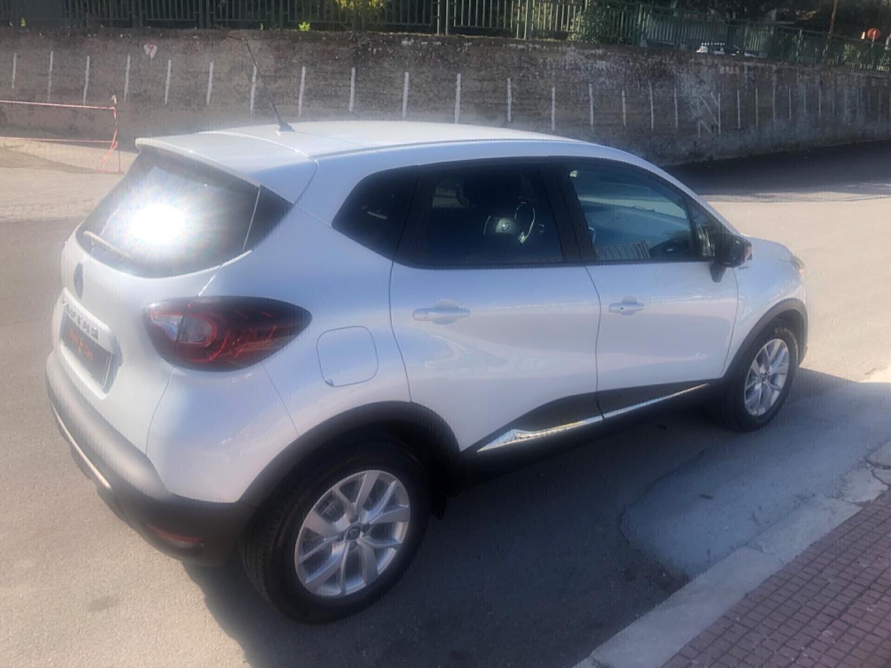 Renault Captur dCi 8V 90 CV EDC Sport Edition