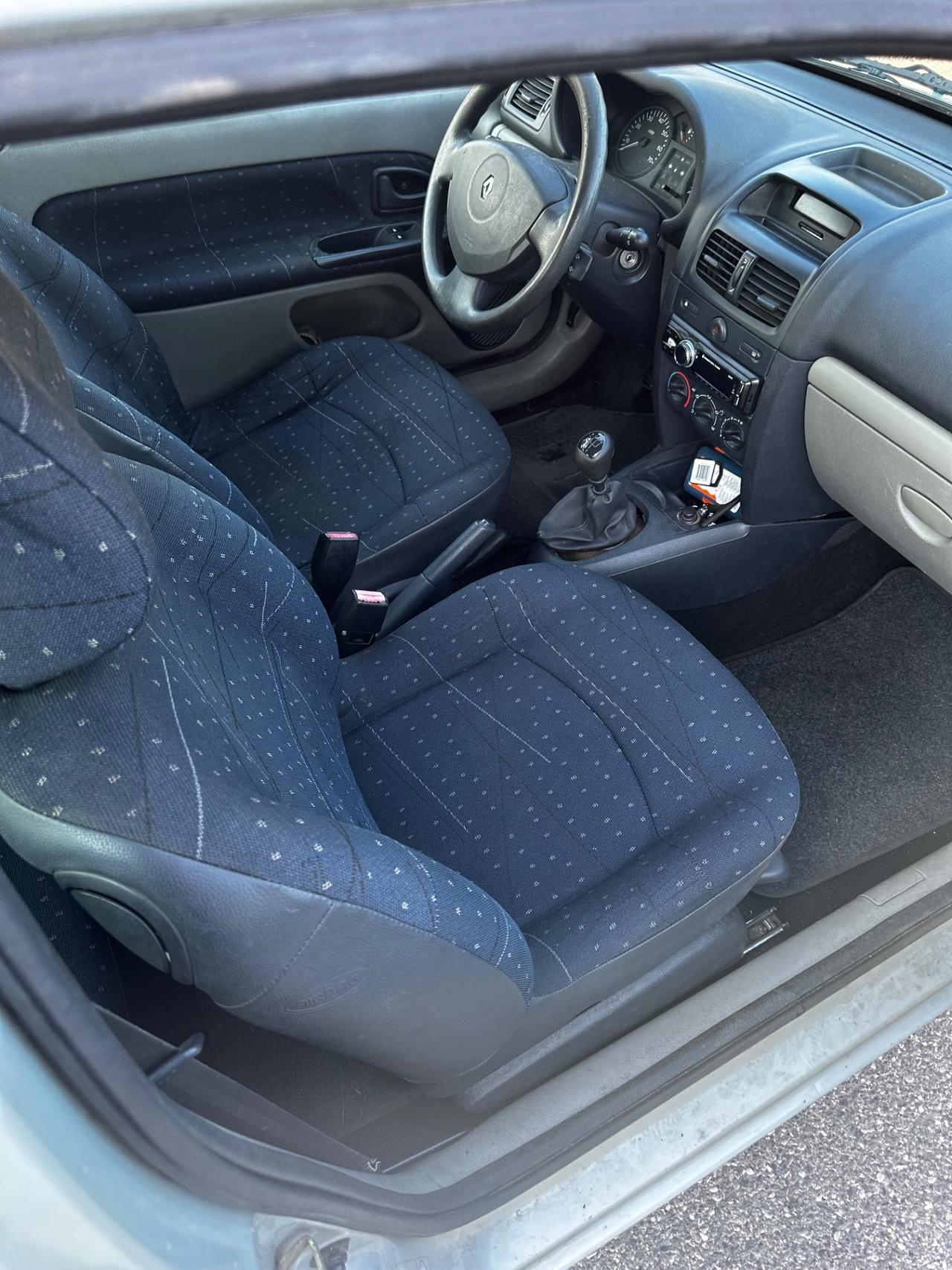 Renault Clio 1.2 16V cat 3 porte