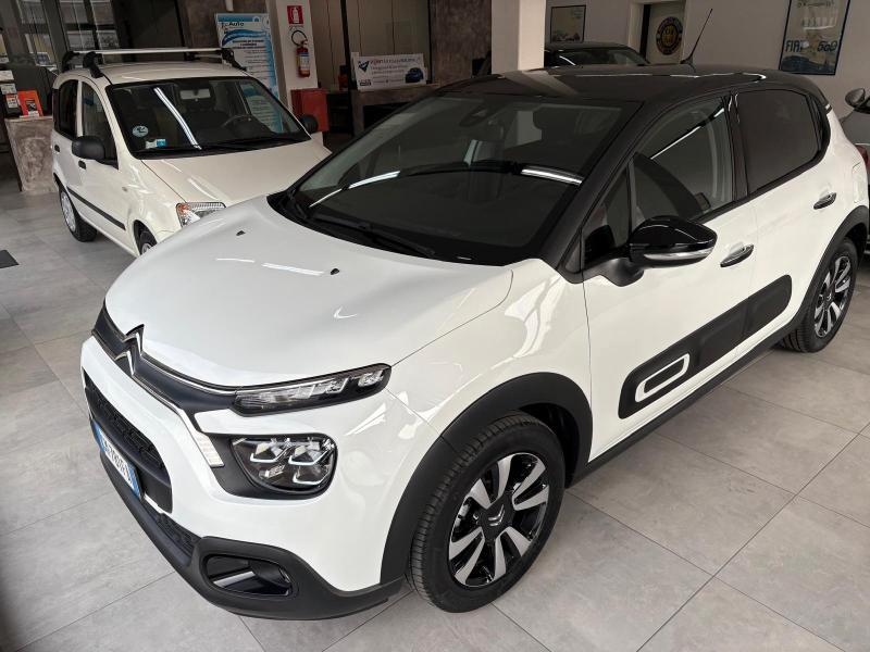 Citroen C3 1.2 puretech Shine s&s 83cv neopatentati