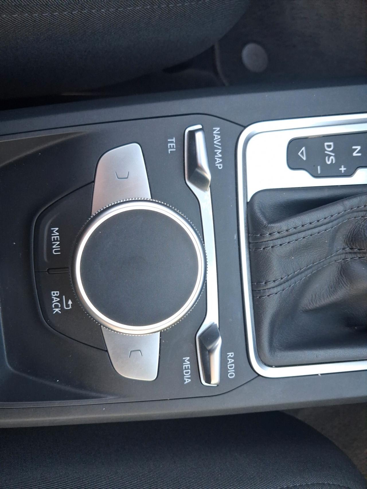 Audi Q2 30 TDI S- TRONIC NAVIGATORE FARI FULL LED KM 76780 GARANZIA 12 MESI