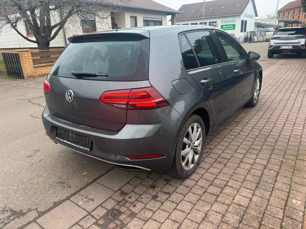 Volkswagen Golf 1.6 TDI 115 CV 5p. Business BlueMotion Technology