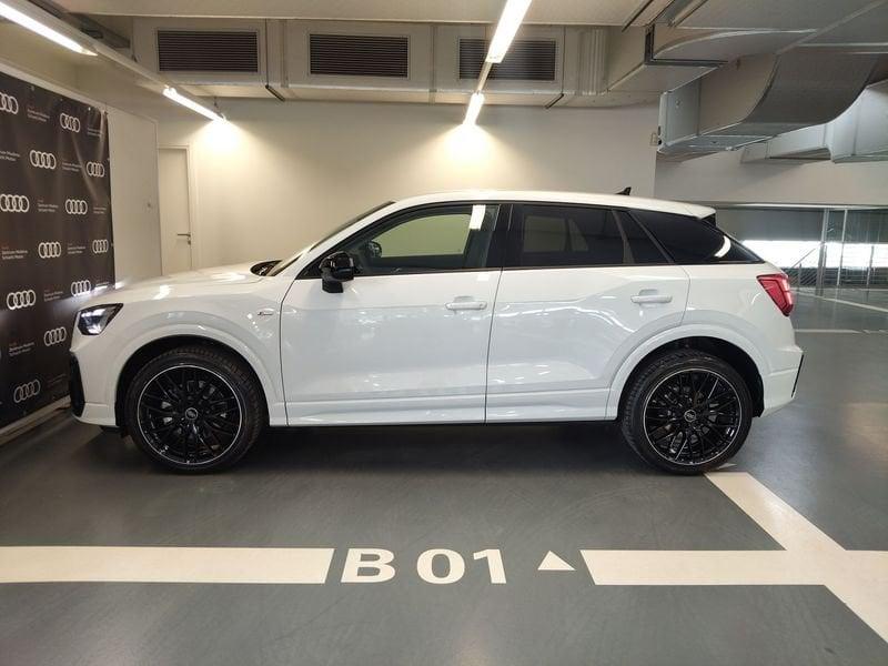 Audi Q2 Q2 35 2.0 tdi Identity Black s-tronic