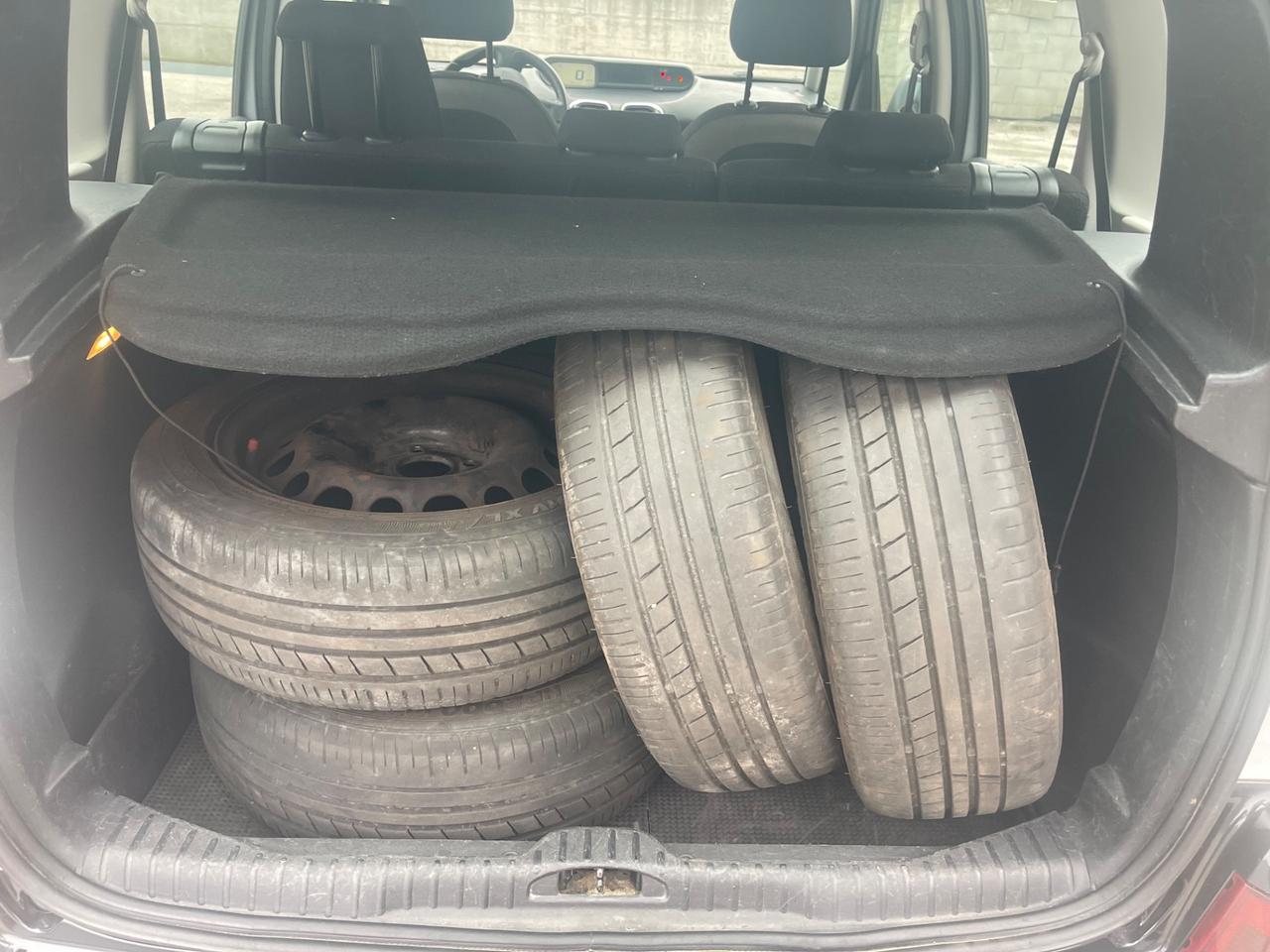 Citroen C3 Picasso 1.4 VTi 95 Exclusive Style SI NEOPATENTATI