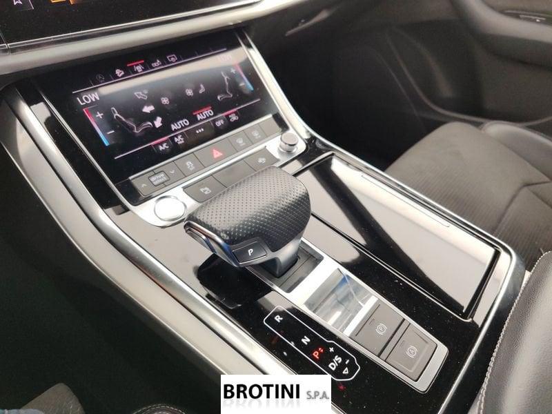 Audi Q8 50 TDI 286cv quattro tiptronic Sport