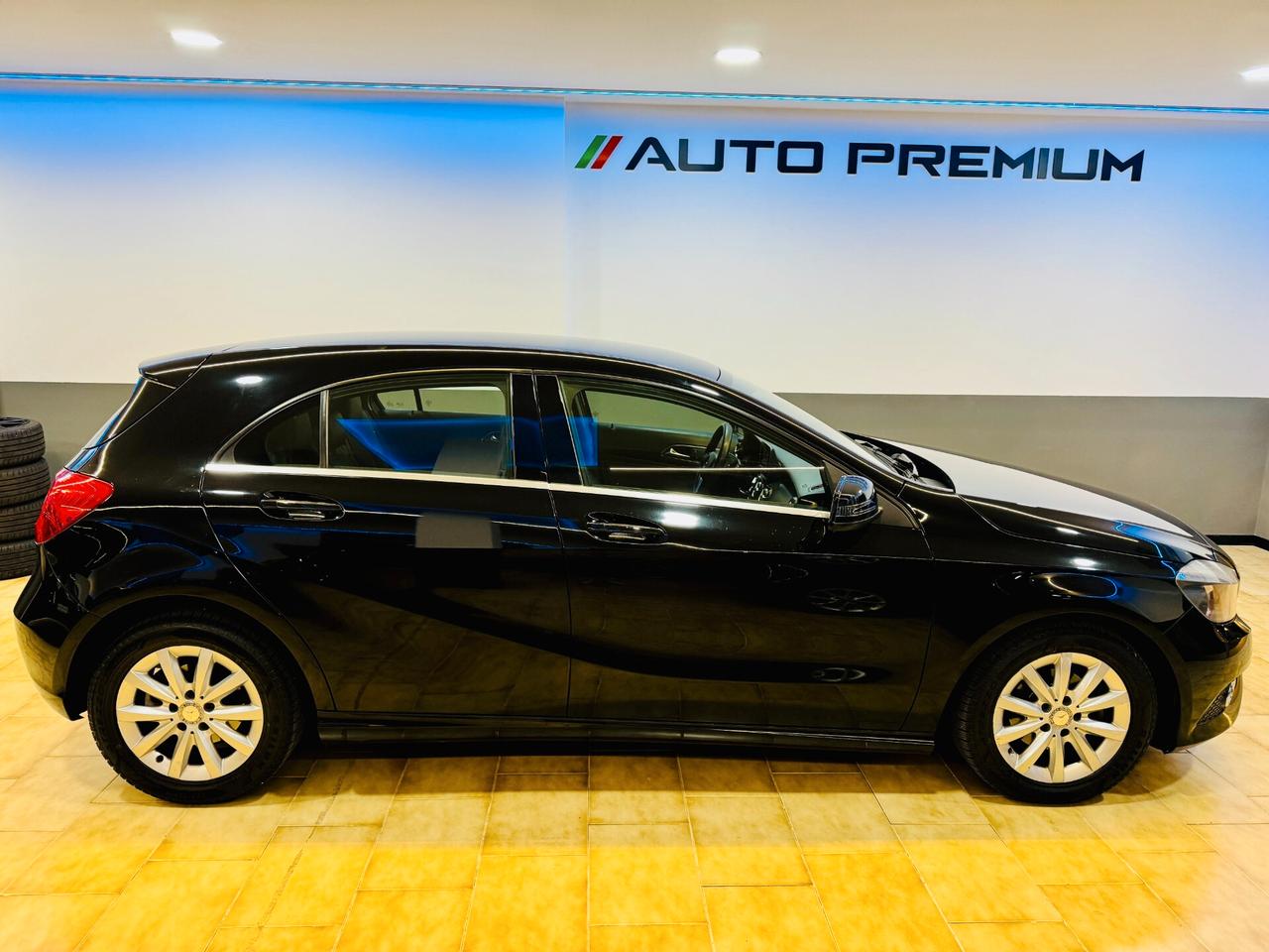 Mercedes-benz A 180d 109Cv Sport - Navi / Autom.