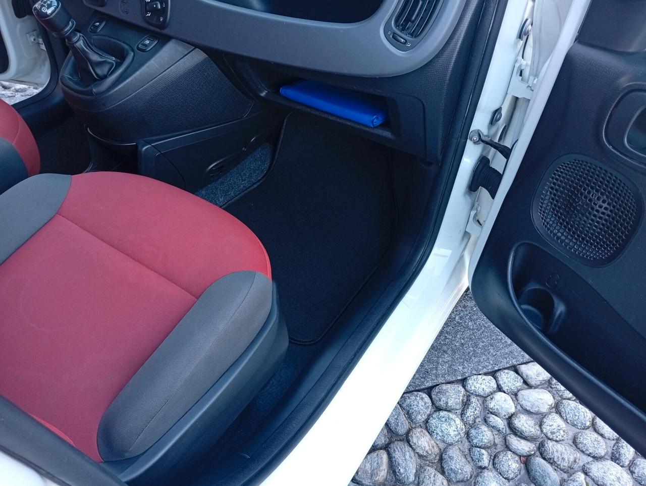 FIAT PANDA VAN IVA ESPOSTA