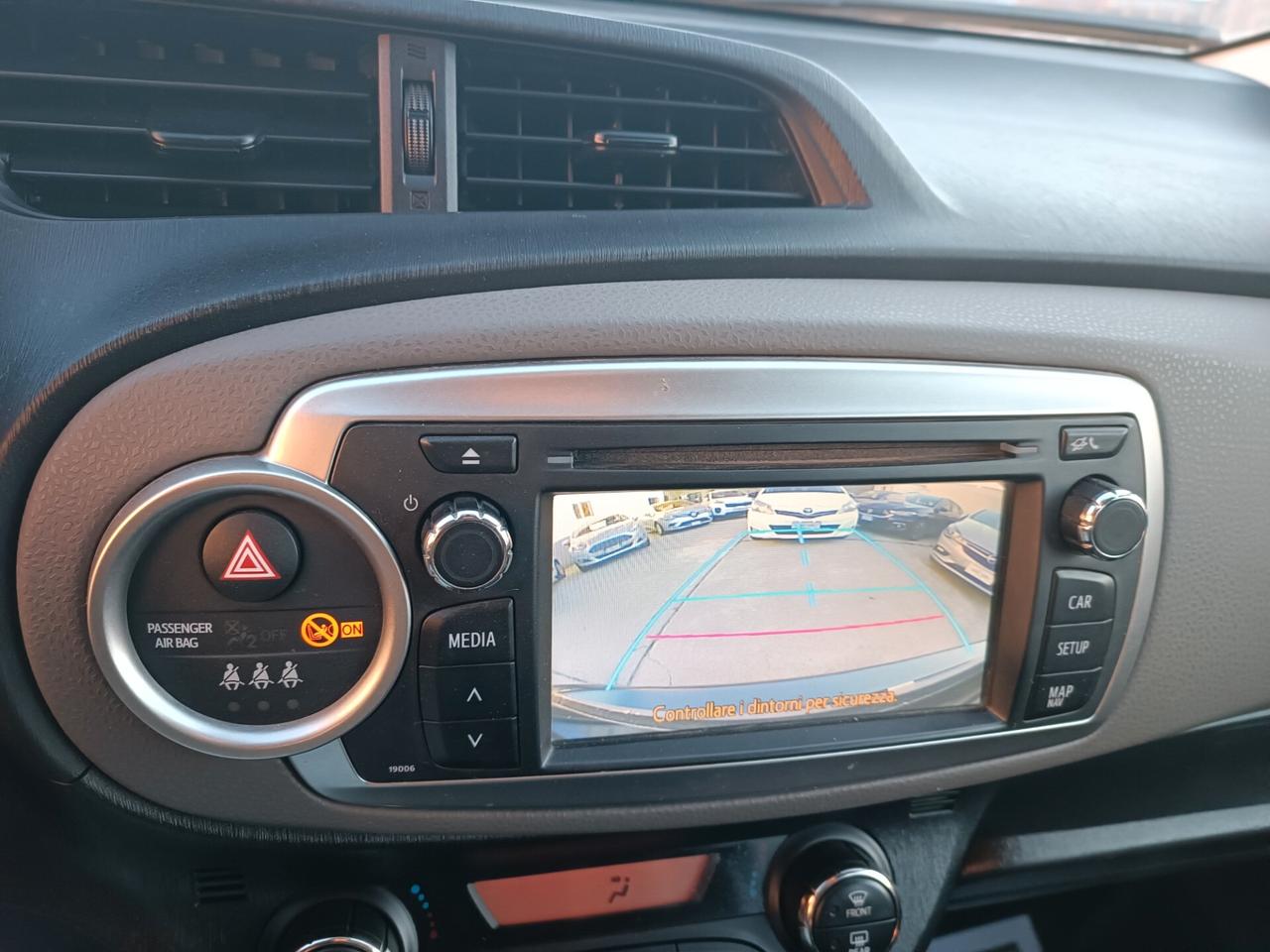 Toyota Yaris 1.0 5 porte