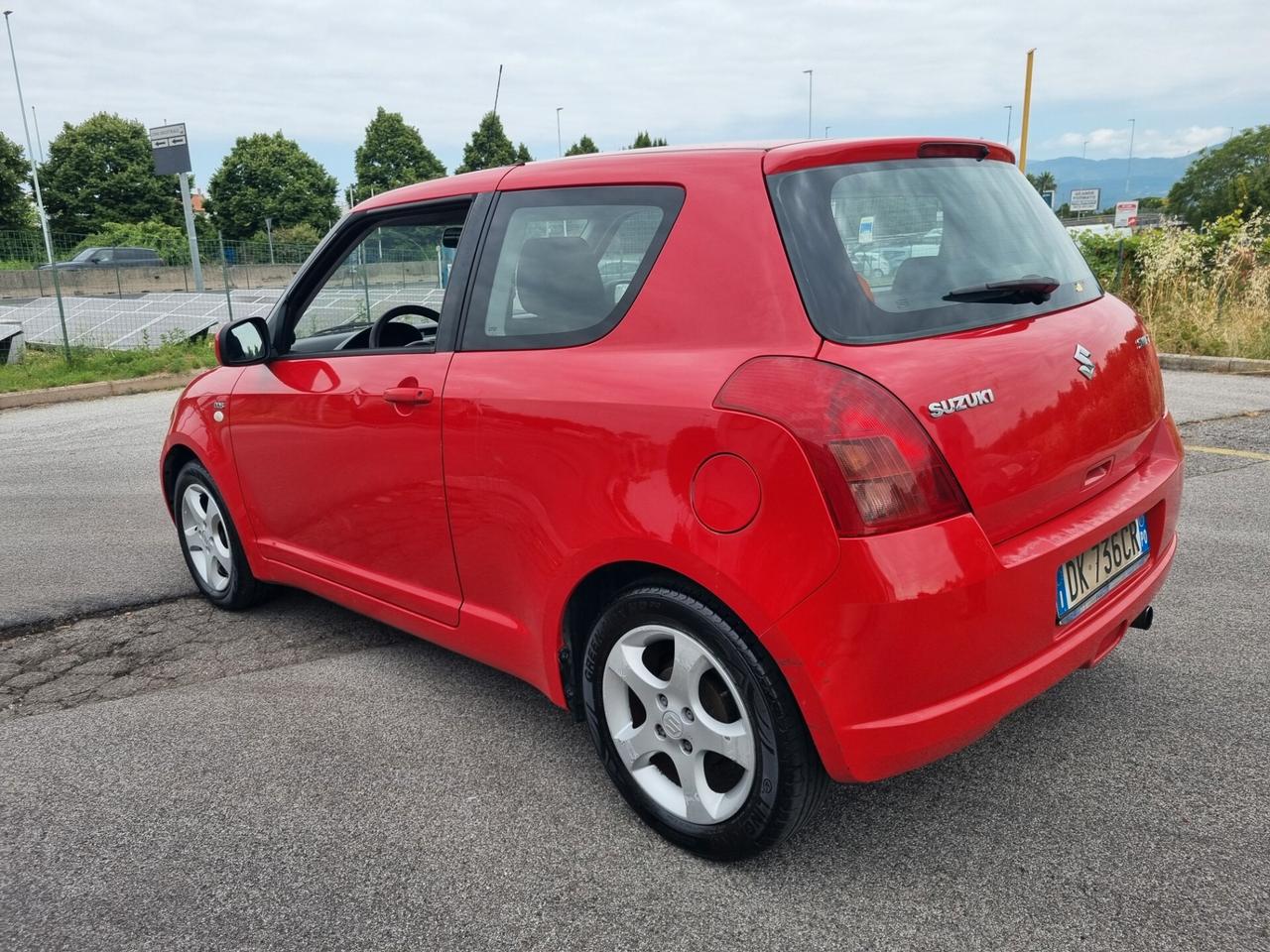 Suzuki Swift 1.3 DDiS 3p. GL