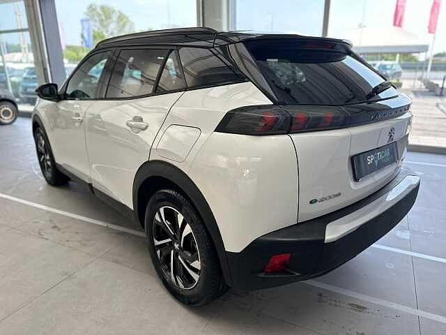 Peugeot 2008 motore elettrico 136 CV GT Line *TETTO PANORAMICO*