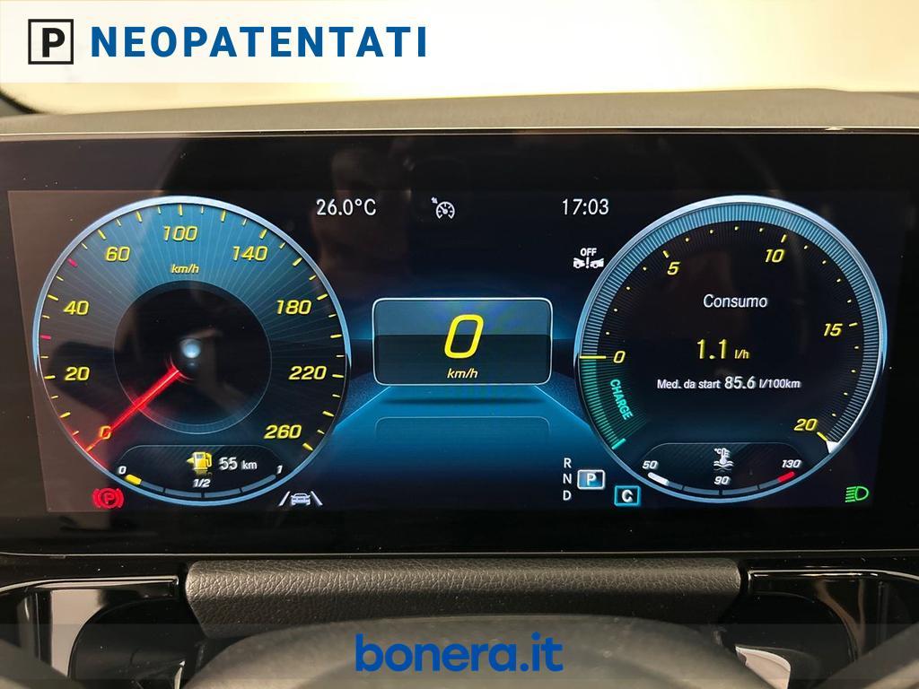 Mercedes GLA 180 180 D Premium 8G-DCT