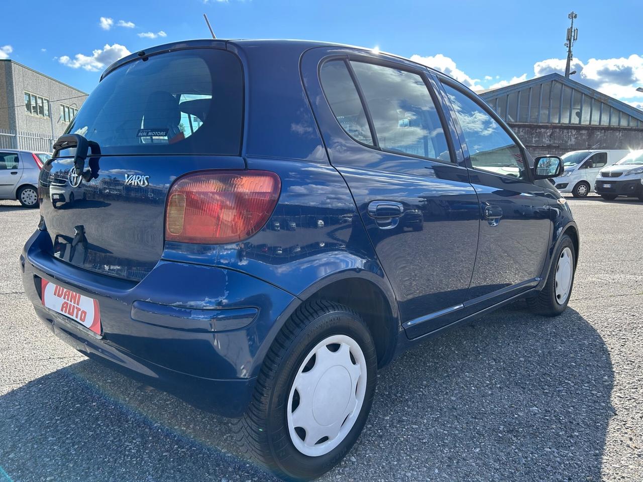Toyota Yaris 1.0i 16V cat 5 porte
