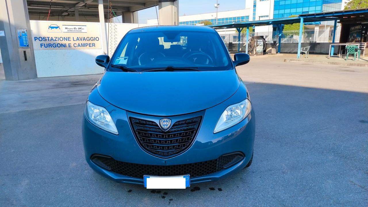 Lancia Ypsilon 1.2 69 CV 5 porte GPL Ecochic Gold NEOPATENTATI - 2015
