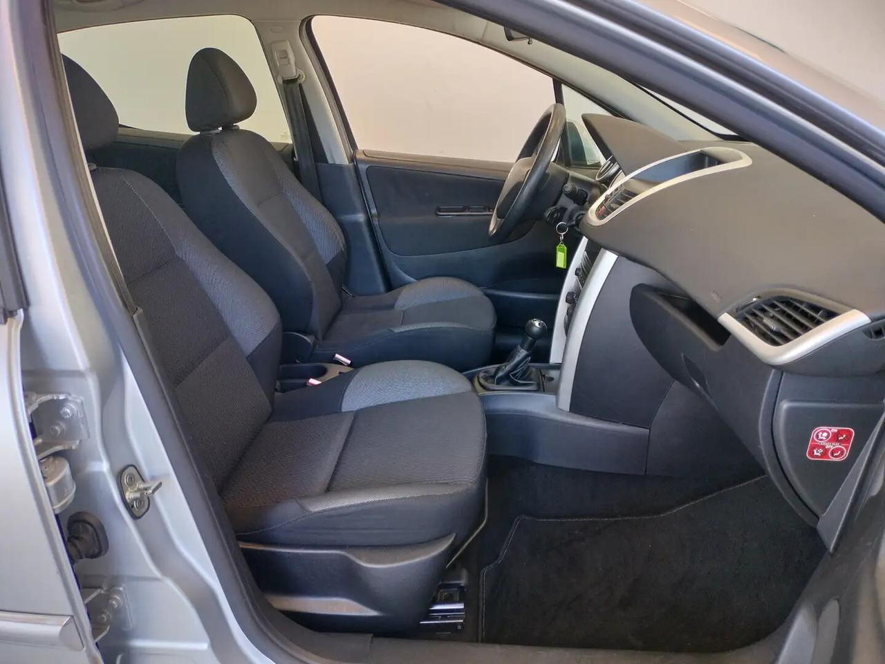 Peugeot 207 1.4 HDi 70CV 5p. "Soli 120.000km"