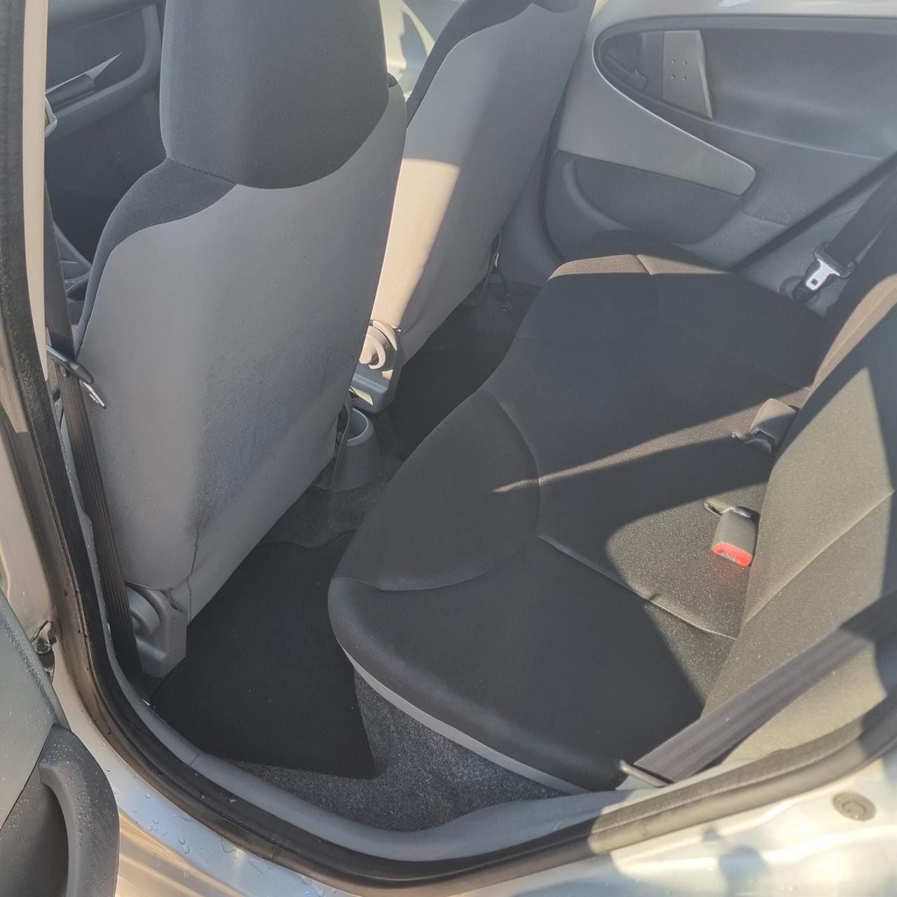 Toyota Aygo 1.0 12V VVT-i 5 porte Now