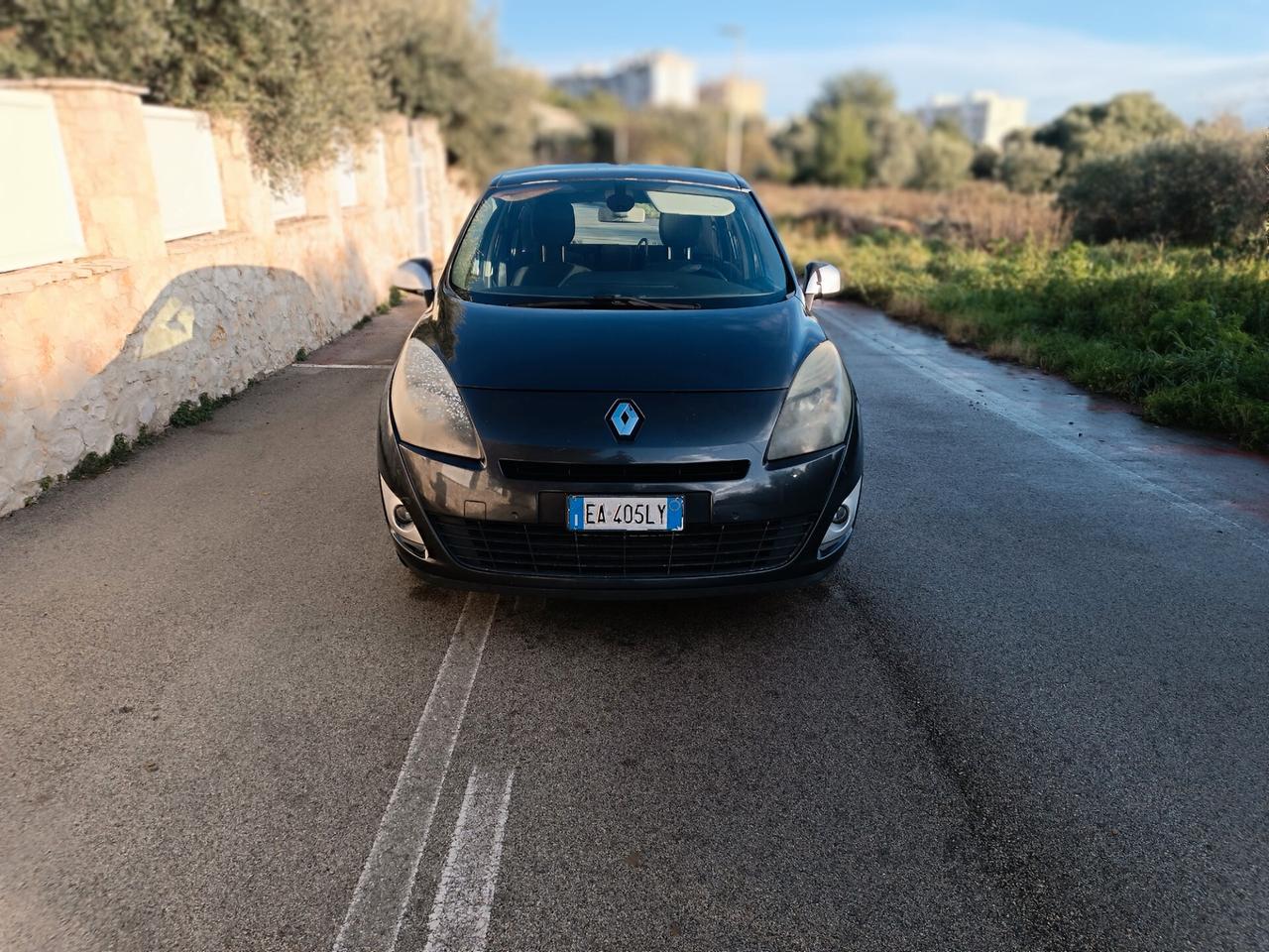 Renault Scenic GranScénic X-Mod 1.5 dCi 105CV Confort 7 posti