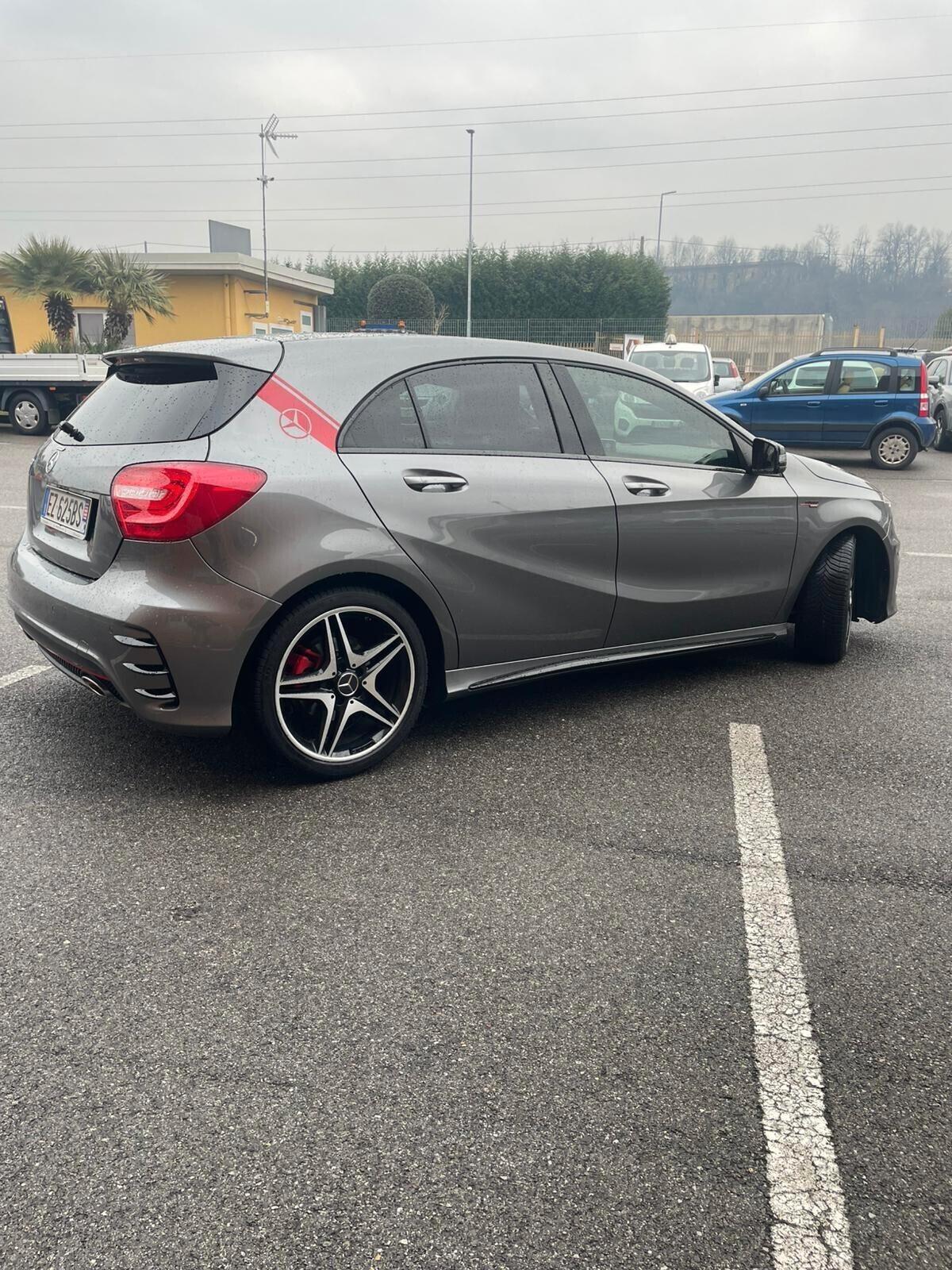 Mercedes-benz A 200 d Automatic Dark Edition