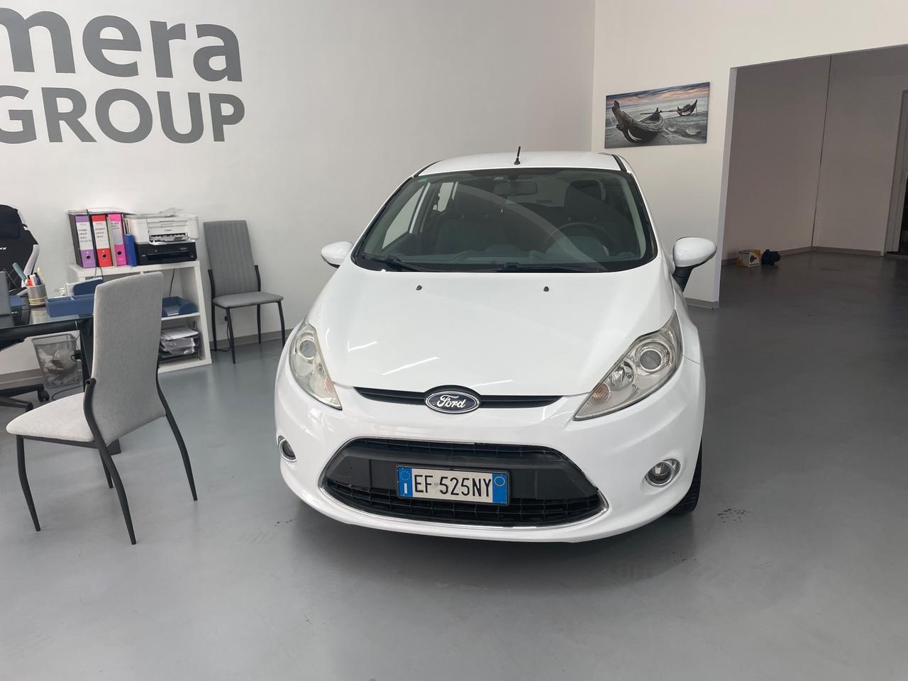 Ford Fiesta 1.4 5 porte Bz.- GPL Titanium