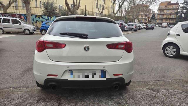ALFA ROMEO Giulietta 2.0 JTDm-2 140 CV Distinctive