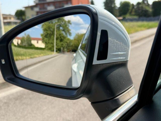 VOLKSWAGEN Tiguan 2.0 TDI 150 CV SCR DSG R-Line 4 MOTION