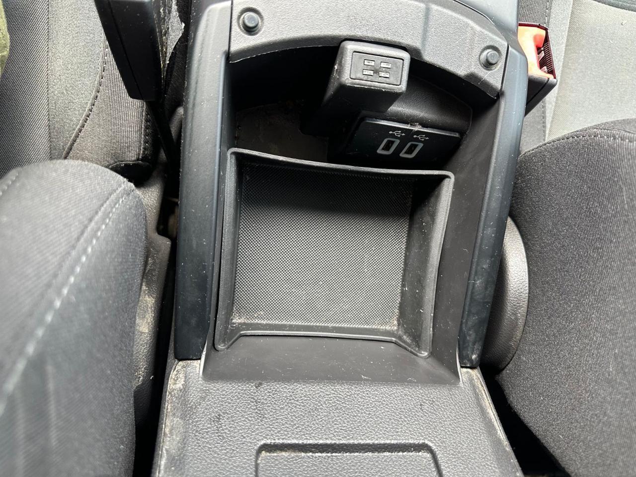 Ford C-Max 1.6 120CV GPL Titanium