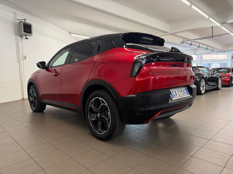 Alfa Romeo Junior BEV 156CV/115kW elettrica SPECIALE Sabelt