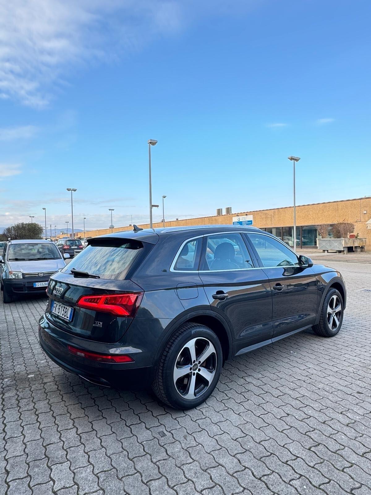 Audi Q5 2.0 TDI quattro S tronic Business