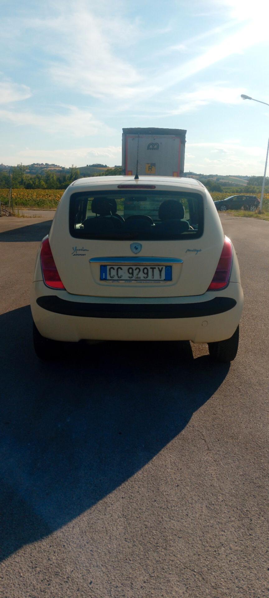 Lancia Ypsilon 1.3 Multijet