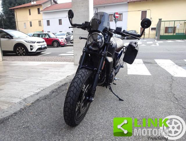 DUCATI Scrambler 800 Nightshift 2024 in Garanzia