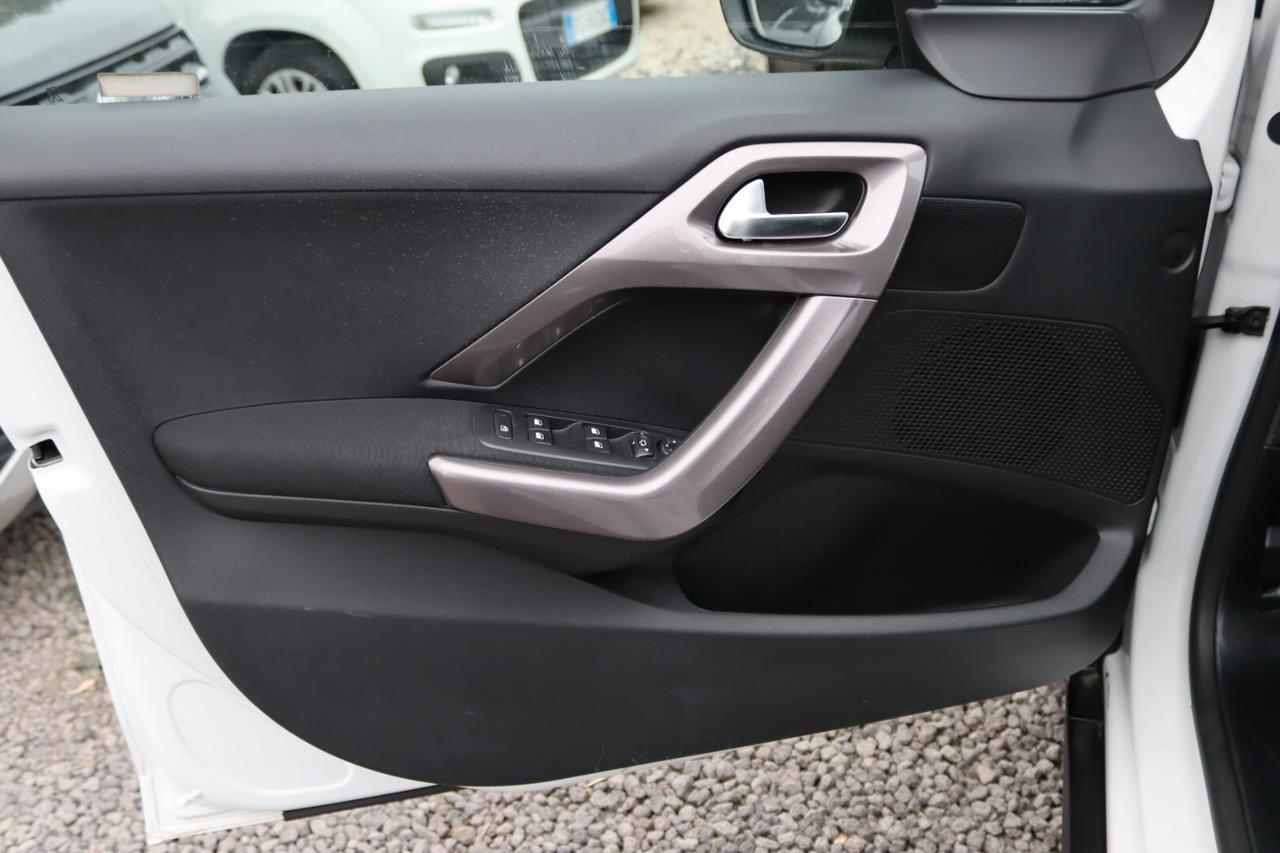 Peugeot 2008 PEUGEOT 2008 1.6 E-HDI 92CV STOPESTART URBAN CROSS