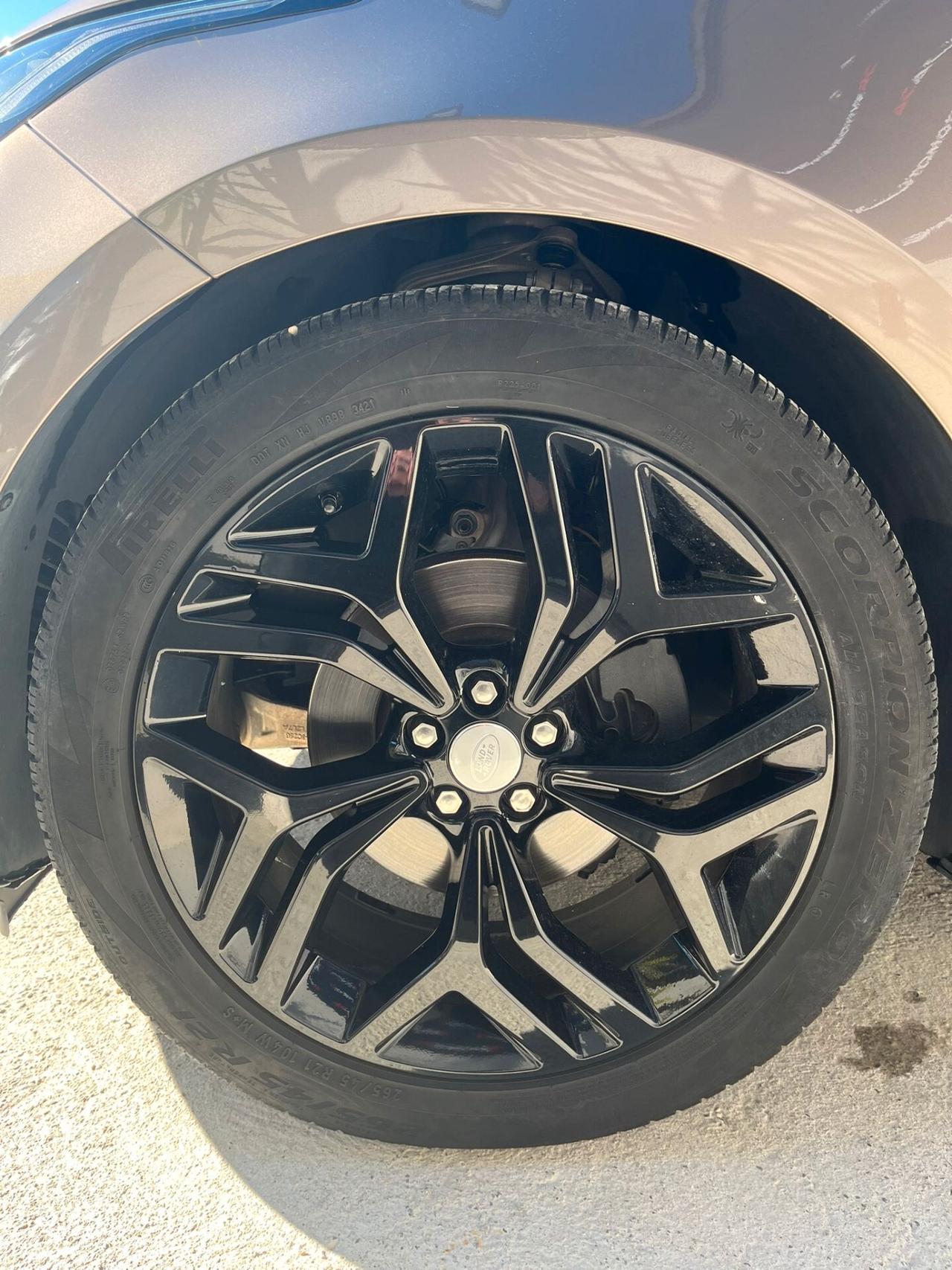 Land Rover Range Velar 2.0D I4 240 CV SE