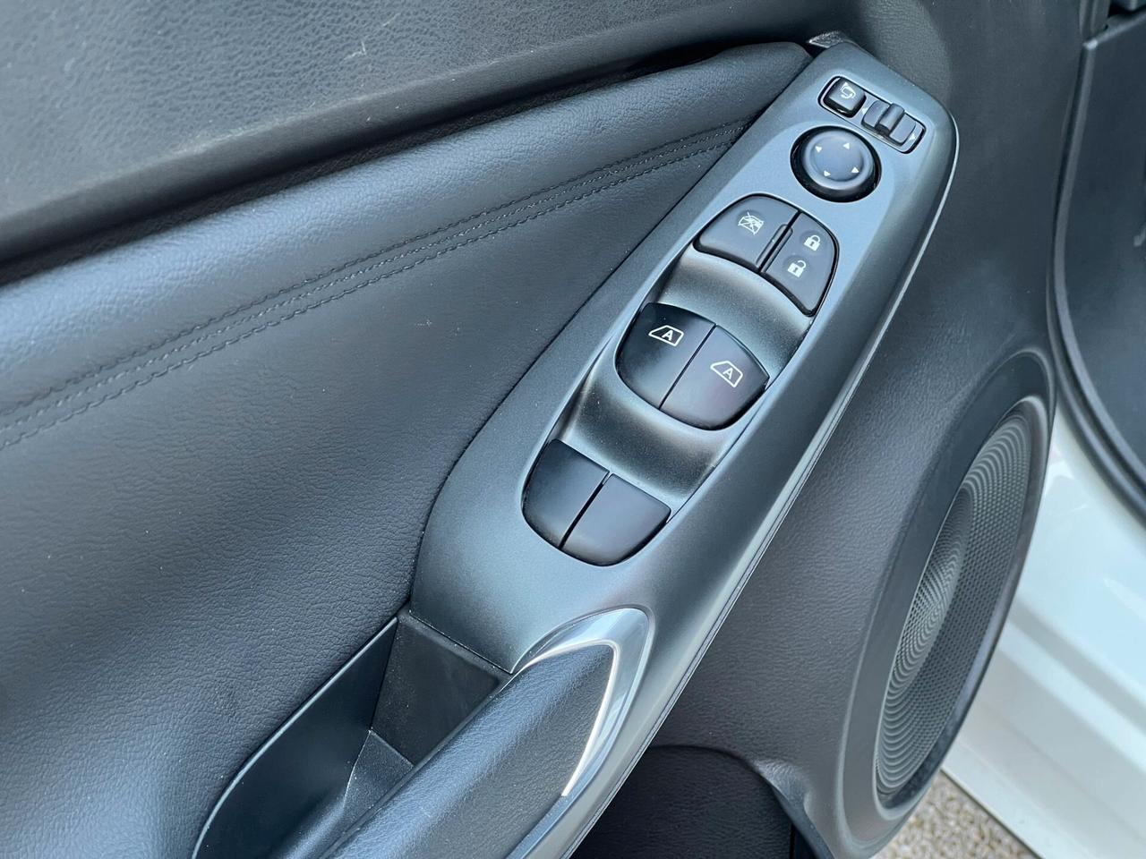 Nissan Juke 1.6 Hev N-Connecta