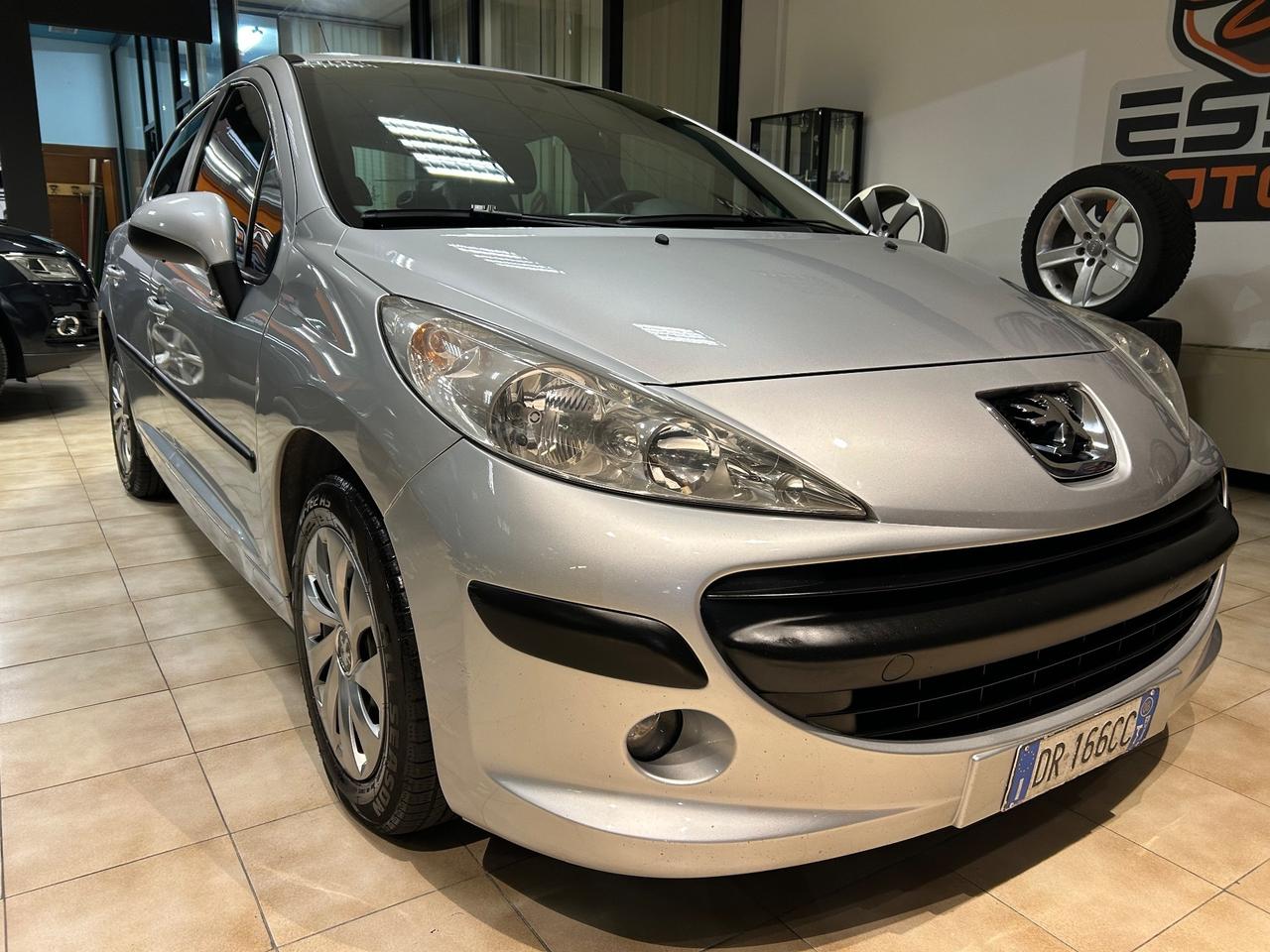 Peugeot 207 - 2008 1.4 benzina 88cv 171.000 KM