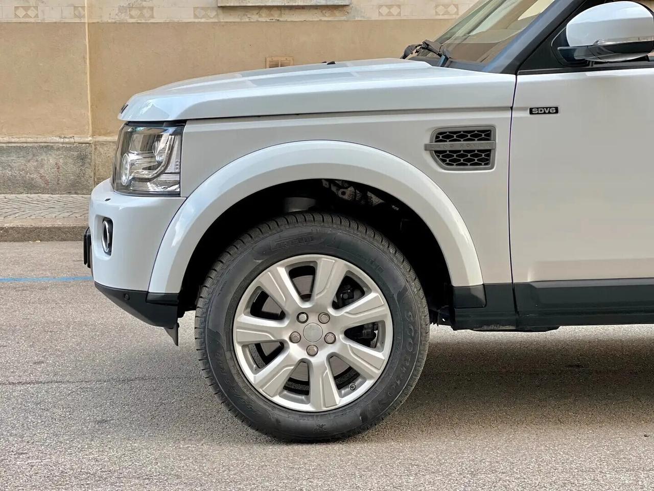 Land Rover Discovery 4 3.0 SDV6 249CV SE