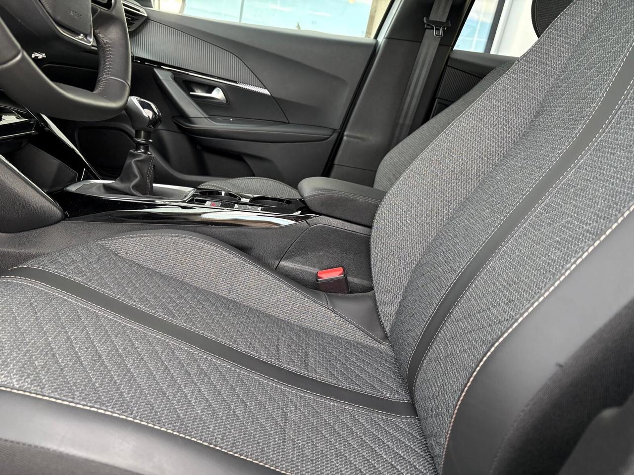 Peugeot 2008 ALLURE PureTech 100 6mt SPOTICAR