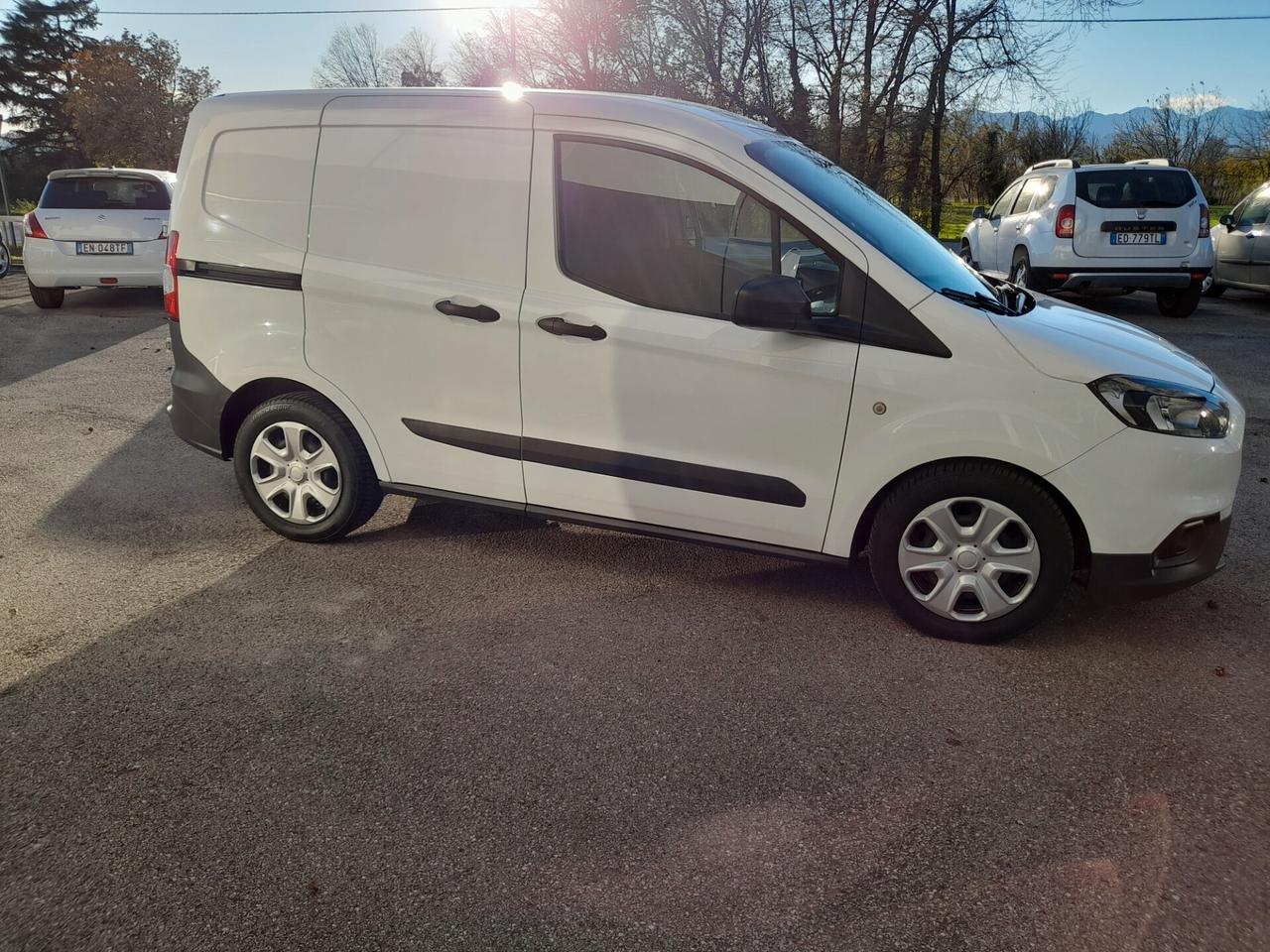 Ford Tourneo Courier Tourneo Courier 1.5 TDCI 75 CV Plus