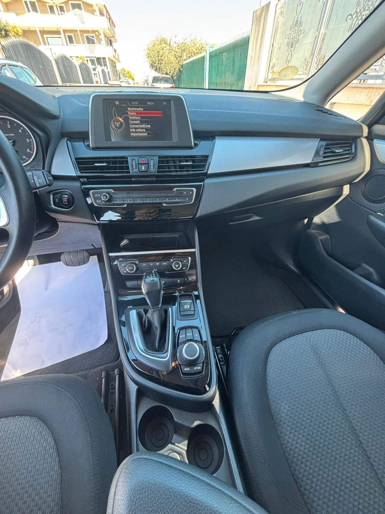 Bmw Serie 2 218d Luxury AUTOMATICO ANNO 2015