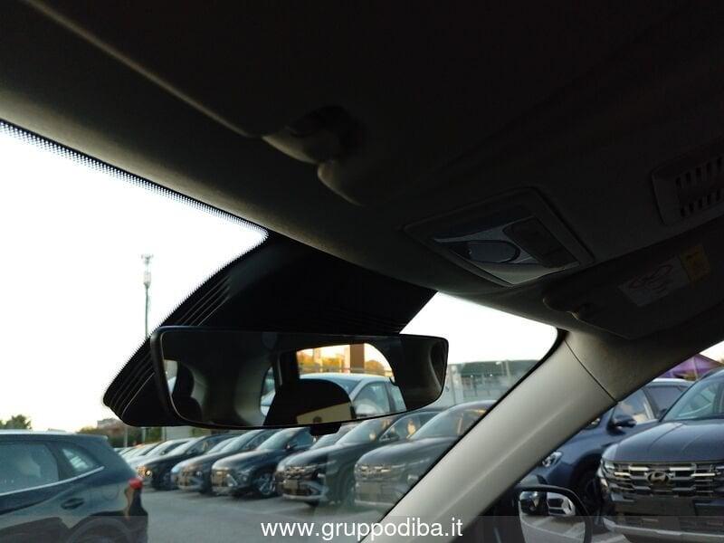 MG ZS 1.5L MT STD Pebble Black
