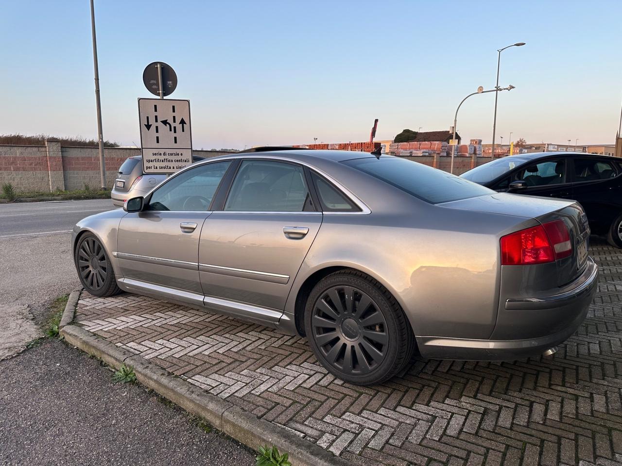 Audi A8 3.0 V6 TDI quattro tiptronic