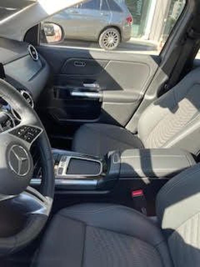 MERCEDES-BENZ GLA 180 d Automatic Progressive Advanced