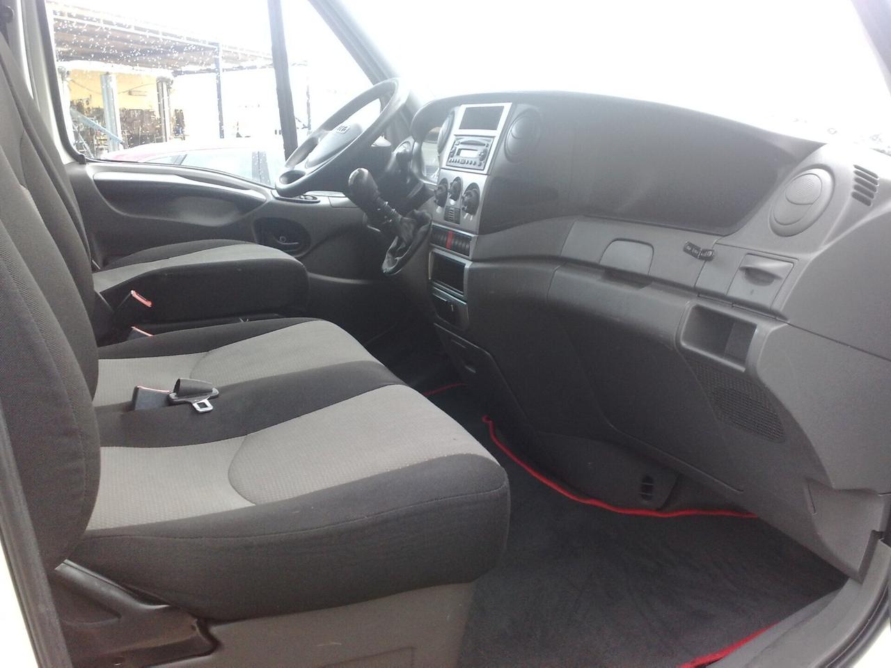 Iveco Daily 35c15 3000cc CENTINATO+SPONDA - 2011