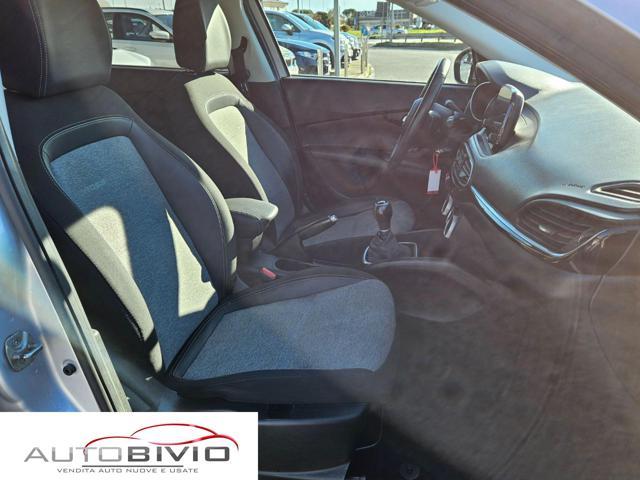 FIAT Tipo 1.0 5 porte Cross/ FULL OPTIONAL!