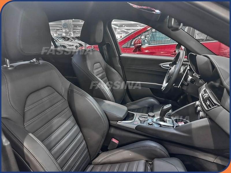 Alfa Romeo Giulia 2.0 Turbo 280 CV AT8 AWD Q4 Veloce