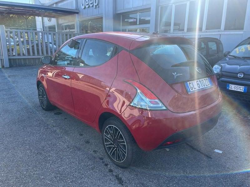 Lancia Ypsilon Ypsilon 1.2 69 CV 5 porte GPL Silver